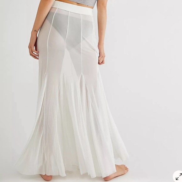 Free people - Godet Girl Mesh 1/2 Slip size XS - Picture 2 of 5
